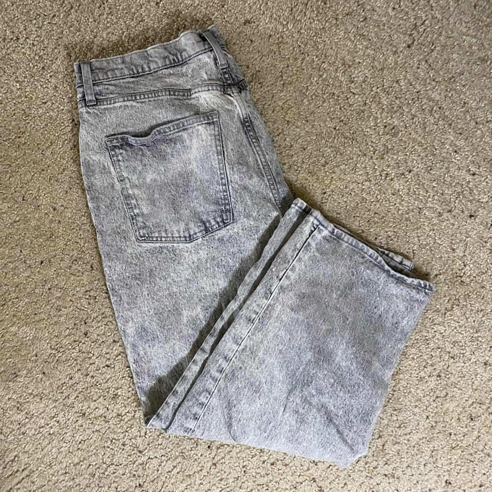 Universal thread Grey wash high waisted straight jeans size 14